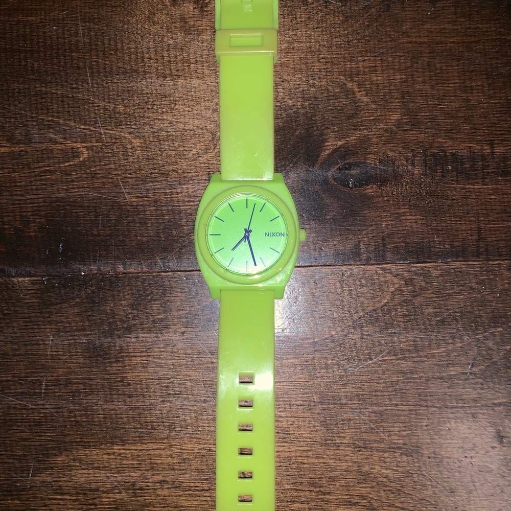 Nixon watch